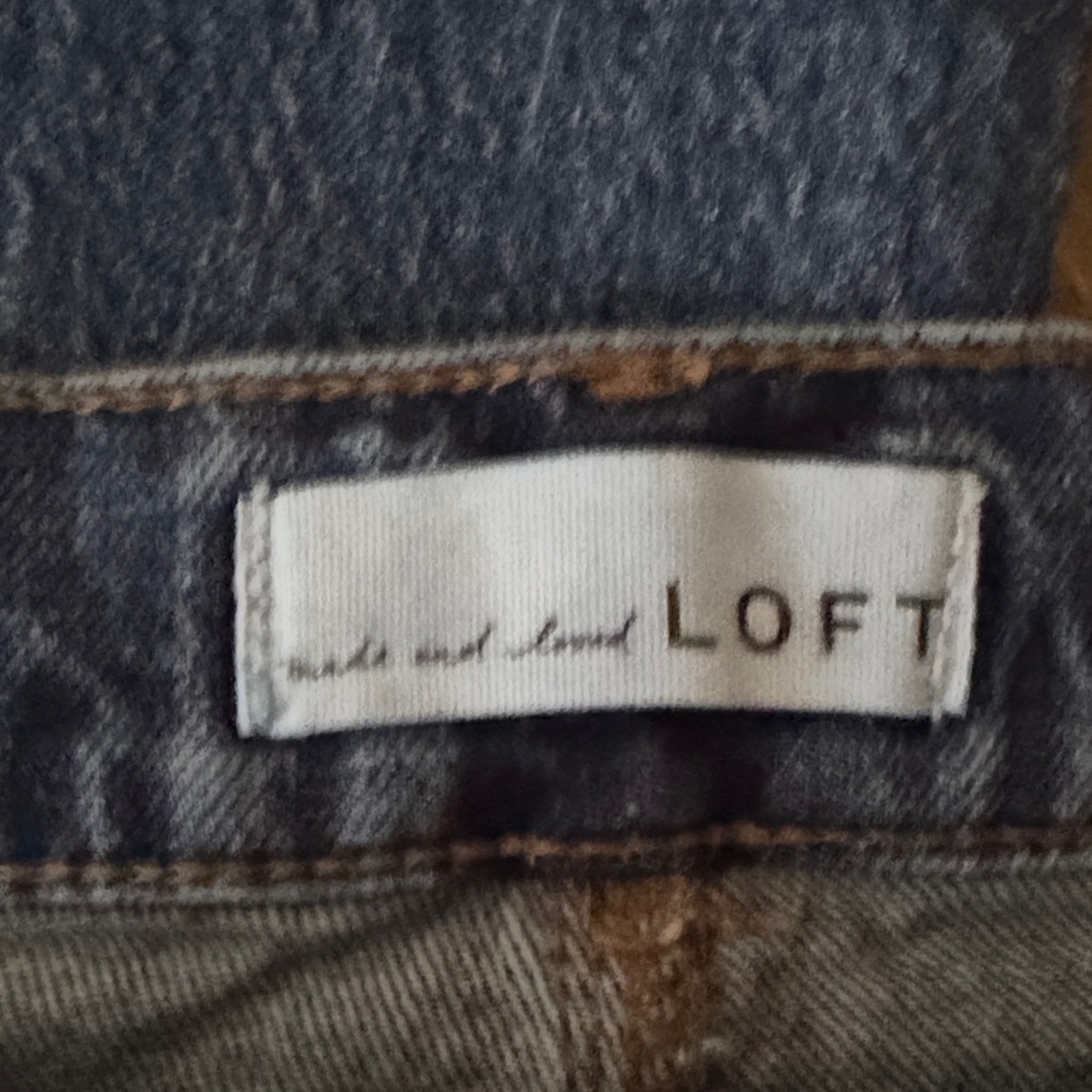 LOFT The Straight Crop High Rise Jeans - Picture 7 of 9
